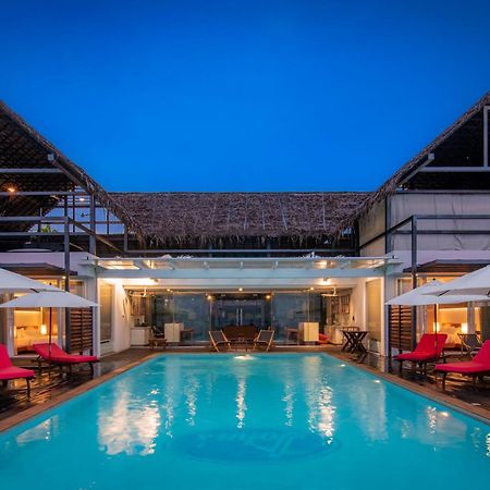 Stayvista At The Rain - River Villa With Infinity Pool Alappuzha Extérieur photo